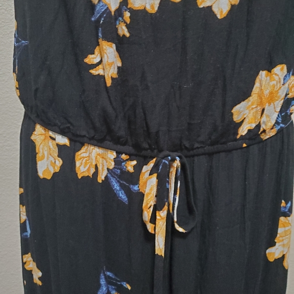 Xhilaration - Picture 5 of 6